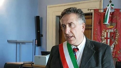 Il sindaco Andrea Sisti chiamato a ripristinare gli equilibri politici dopo il voto delle regionali che hanno visto il netto successo del centrosinistra Il sindaco Andrea Sisti chiamato a ripristinare gli equilibri politici dopo il voto delle regionali che hanno visto il netto successo del centrosinistra