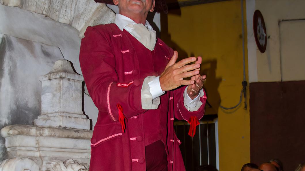 https://www.lanazione.it/image-service/view/acePublic/alias/contentid/ZGQ1OGIwMmQtNDg5Ny00/0/un-viaggio-suggestivo-senza-tempo-con-quei-cari-personaggi-massesi.jpeg?f=16:9&w=1200&h=630