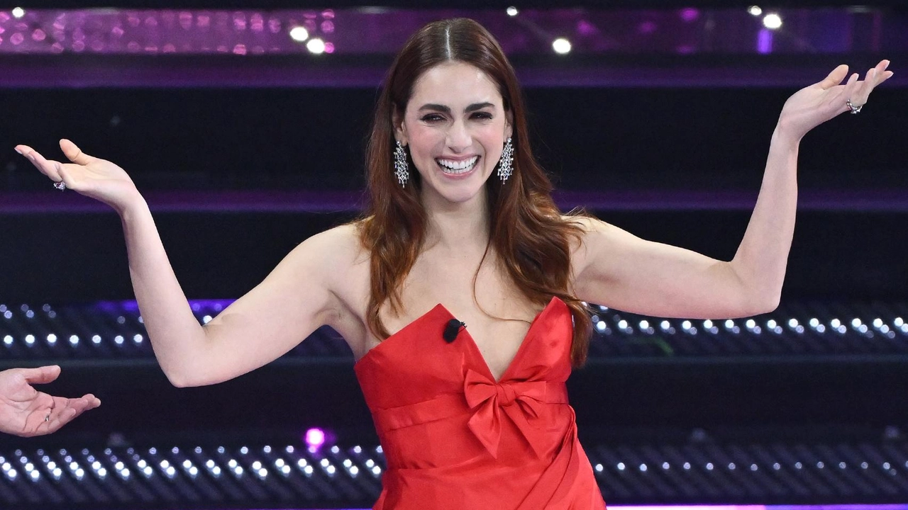 Miriam Leone ieri sera sul palco dell’Ariston