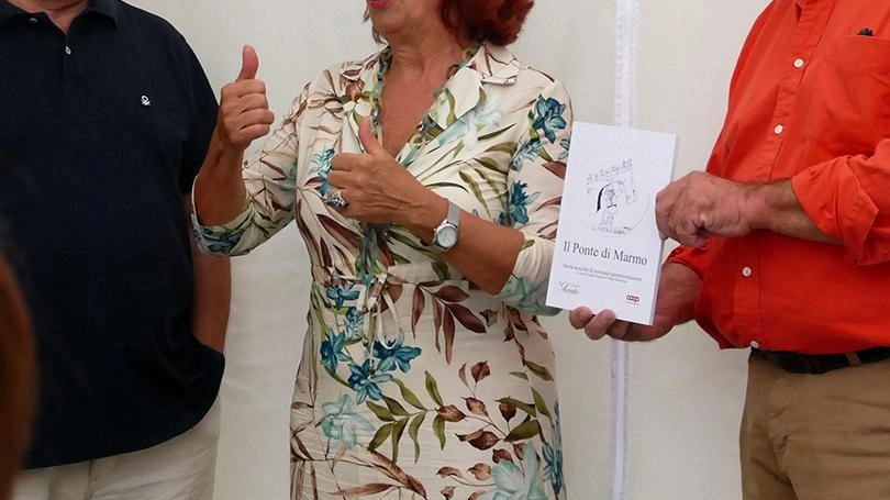 Il libro "Il Ponte di Marmo" raccoglie la storia della chiusura del viadotto di Maresca in un'edizione curiosa e ricca di immagini d'epoca. Gli autori hanno presentato l'opera con successo, devolvendo il ricavato alla Casa Famiglia San Gregorio Magno. Una storia che mescola cronaca e satira, divertendo la comunità locale. Il libro "Il Ponte di Marmo" raccoglie la storia della chiusura del viadotto di Maresca in un'edizione curiosa e ricca di immagini d'epoca. Gli autori hanno presentato l'opera con successo, devolvendo il ricavato alla Casa Famiglia San Gregorio Magno. Una storia che mescola cronaca e satira, divertendo la comunità locale.