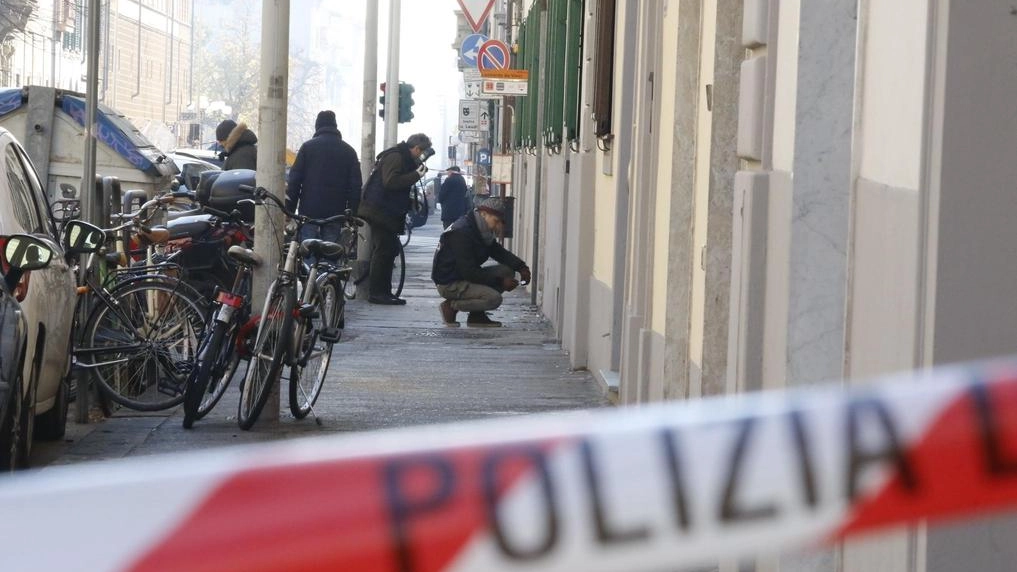 Primo gennaio 2017: i rilievi della polizia scientifica in via Leonardo da Vinci dopo l’esplosione dell’ordigno Primo gennaio 2017: i rilievi della polizia scientifica in via Leonardo da Vinci dopo l’esplosione dell’ordigno