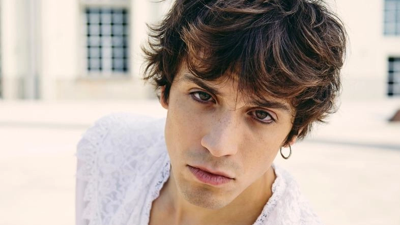 Alex Wyse sarà domani in piazza Duomo per la tappa di Yoga Radio Bruno Estate Alex Wyse sarà domani in piazza Duomo per la tappa di Yoga Radio Bruno Estate