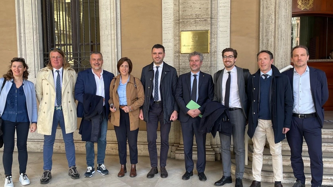 La delegazione lucchese ieri al ministero della infrastrutture