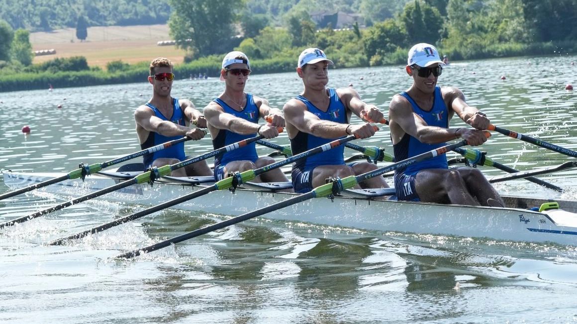 Giovanni Paoli, capovoga (il primo a destra) del quattro di coppia under 23