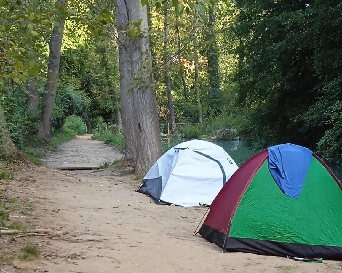 Bivacchi sul Sentier Elsa: "I campeggi sono vietati . Il territorio va rispettato" Bivacchi sul Sentier Elsa: "I campeggi sono vietati . Il territorio va rispettato"