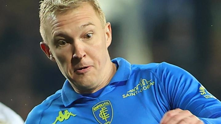 Kovalenko segna per l'Empoli nella semifinale di Coppa Italia contro il Bologna, ma il gol non basta per la vittoria. Kovalenko segna per l'Empoli nella semifinale di Coppa Italia contro il Bologna, ma il gol non basta per la vittoria.
