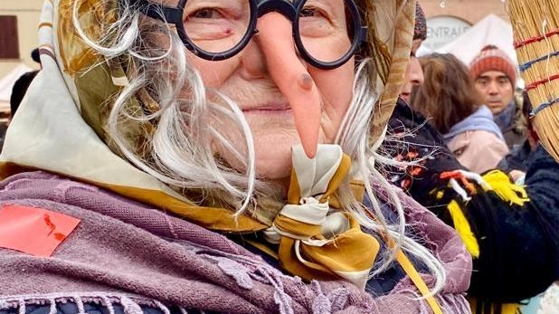 Mentre in piazza dell’Abetone si concludono questa sera, alle 19, i mercatini della Befana, oggi, lunedì 6 gennaio, festa della... Mentre in piazza dell’Abetone si concludono questa sera, alle 19, i mercatini della Befana, oggi, lunedì 6 gennaio, festa della...