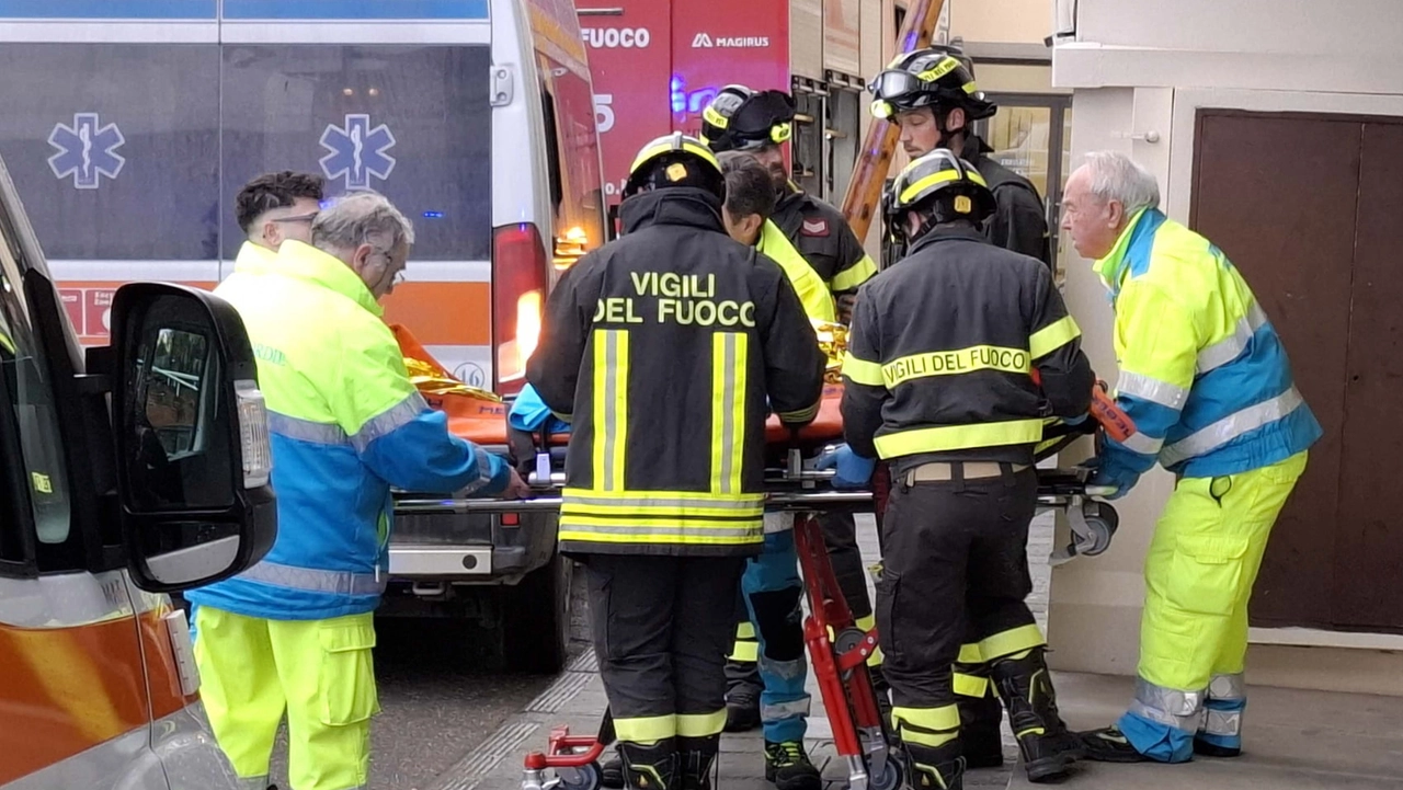 Intervenuti anche i vigili del fuoco (Foto di repertorio) Intervenuti anche i vigili del fuoco (Foto di repertorio)