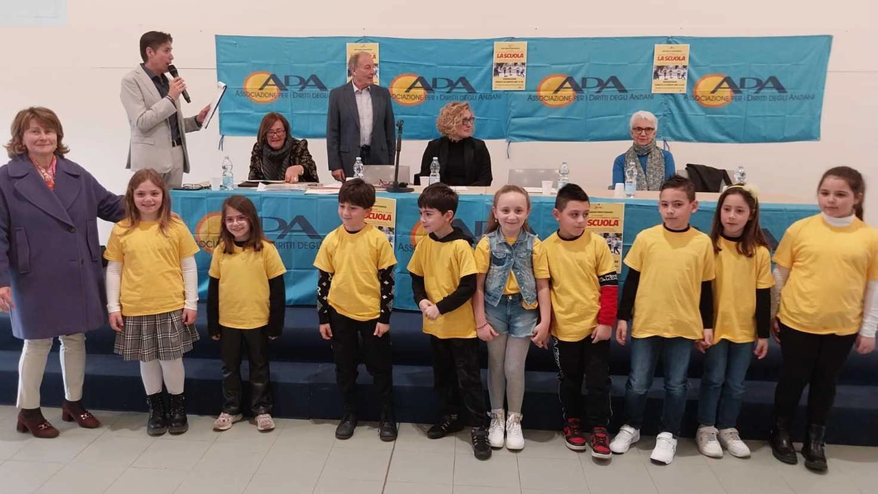 Centinaia di studenti e 50 autori adulti partecipano al concorso artistico e letterario Andrea Novani, premiati i migliori.