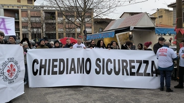 Firenze, la rabbia di San Jacopino: “Siamo assediati. Serve un presidio per tutelarci”