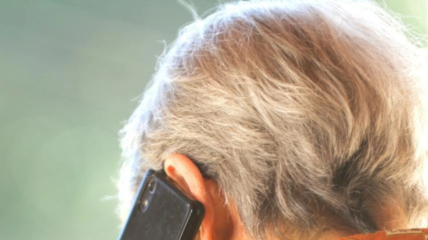 Il telefono fisso e mobile è oggi indispensabile anche per la popolazione anziana e i residenti della valle del Rio Allese sono esasperati per la mancata raggiungibilità del servizio e per altre problematiche che vivono da tempo Il telefono fisso e mobile è oggi indispensabile anche per la popolazione anziana e i residenti della valle del Rio Allese sono esasperati per la mancata raggiungibilità del servizio e per altre problematiche che vivono da tempo