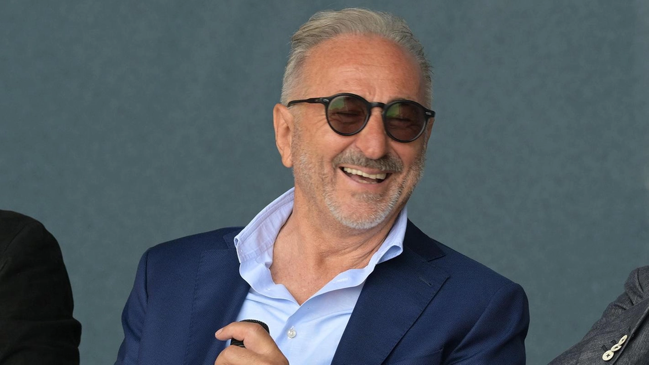 “Prevendite del Summer già a quota 35mila e presto nuovi annunci. Per i concertoni sugli spalti non sarà facile, ma ci stiamo lavorando“. “Prevendite del Summer già a quota 35mila e presto nuovi annunci. Per i concertoni sugli spalti non sarà facile, ma ci stiamo lavorando“.