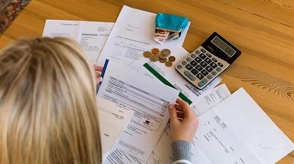 Sempre più difficile anche per le famiglie della Piana Lucchese fare fronte al crescente rincaro dei prezzi e sempre più nuclei famigliari sono a rischio povertà o esclusione sociale