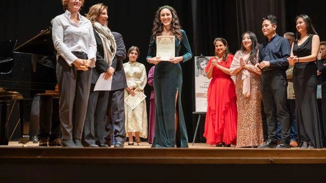 Conclusa la 2^ edizione alla memoria del baritono. I premi ai miglior interpreti e voci del territorio. Conclusa la 2^ edizione alla memoria del baritono. I premi ai miglior interpreti e voci del territorio.