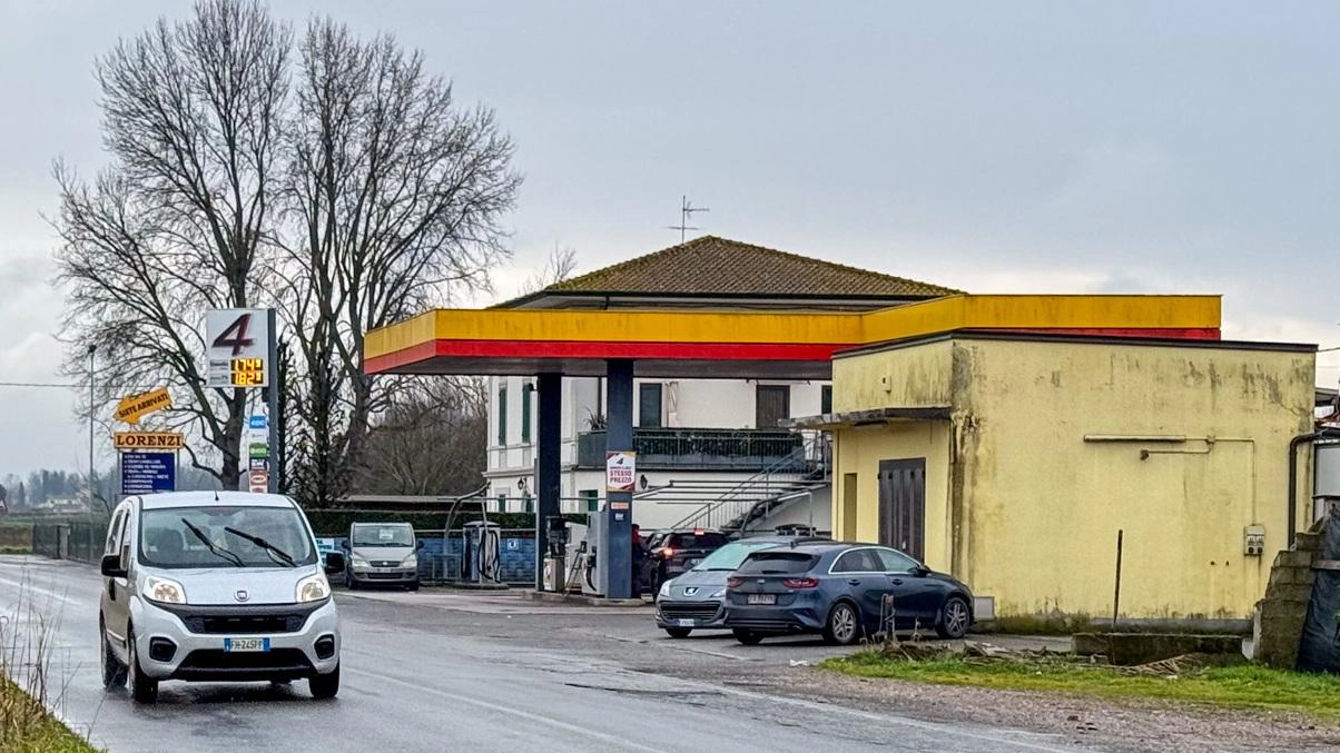 Il distributore in località Capanna dove è stato soccorso il ferito (Goiorani) Il distributore in località Capanna dove è stato soccorso il ferito (Goiorani)