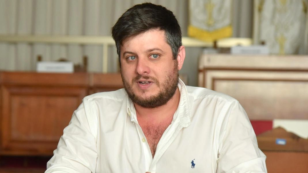 La giunta comunale annuncia il posticipo dell’invio delle bollette Tari e la minoranza sostiene che è un errore. Il vicesindaco... La giunta comunale annuncia il posticipo dell’invio delle bollette Tari e la minoranza sostiene che è un errore. Il vicesindaco...