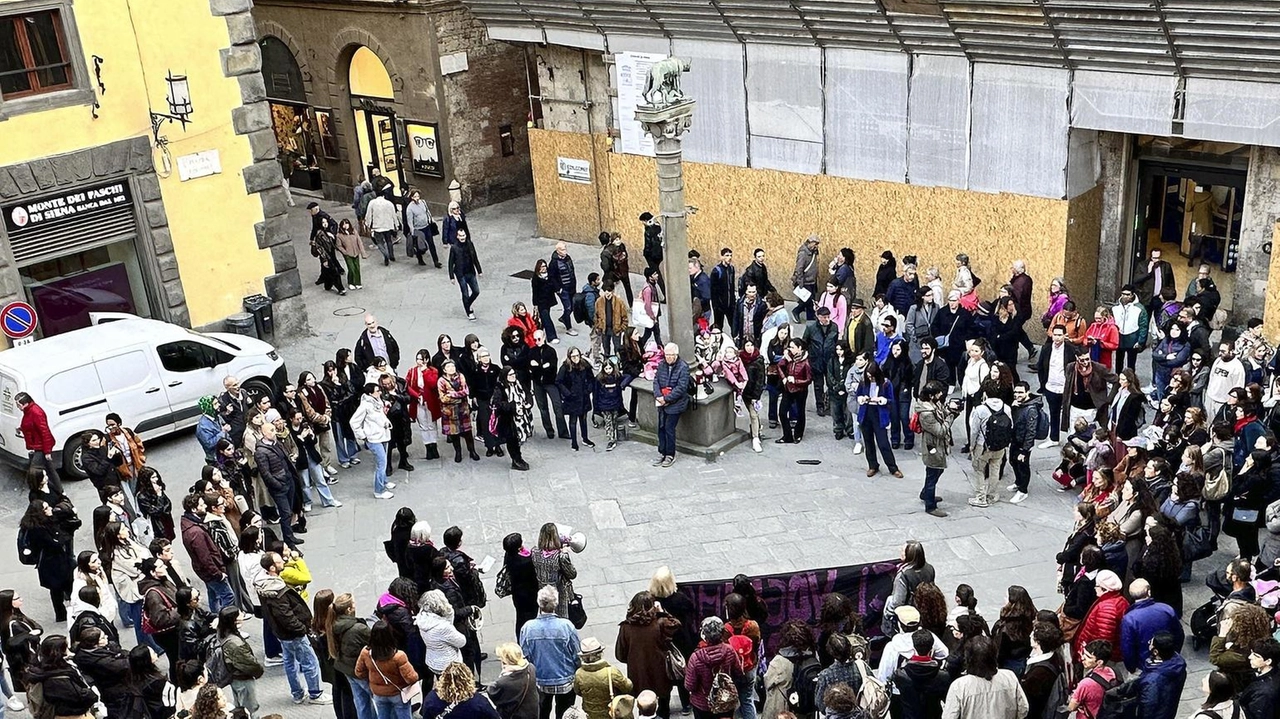 «Non una di meno» ha manifestato in piazza contro i femminicidi