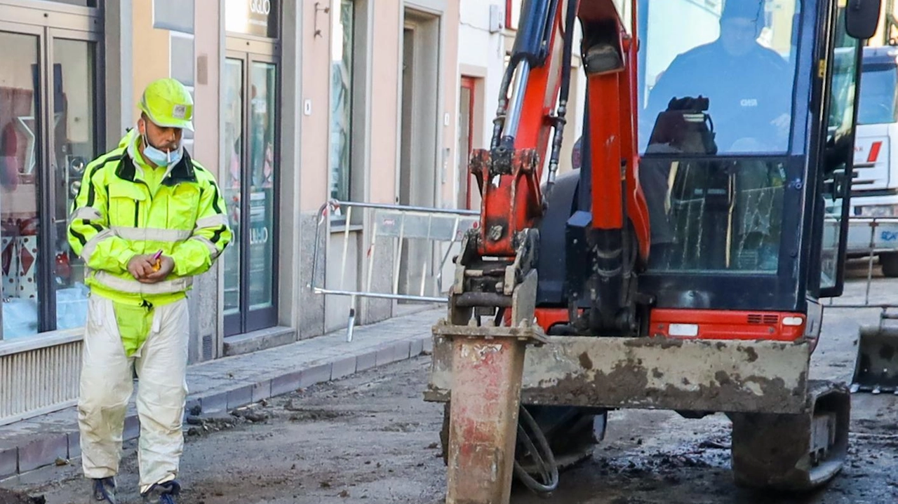 Stop ai cantieri stradali nel centro della Spezia durante le festività natalizie per garantire la fruibilità delle strade e dei pedoni. Ordinanza comunale dal 7 dicembre al 6 gennaio 2025. Stop ai cantieri stradali nel centro della Spezia durante le festività natalizie per garantire la fruibilità delle strade e dei pedoni. Ordinanza comunale dal 7 dicembre al 6 gennaio 2025.