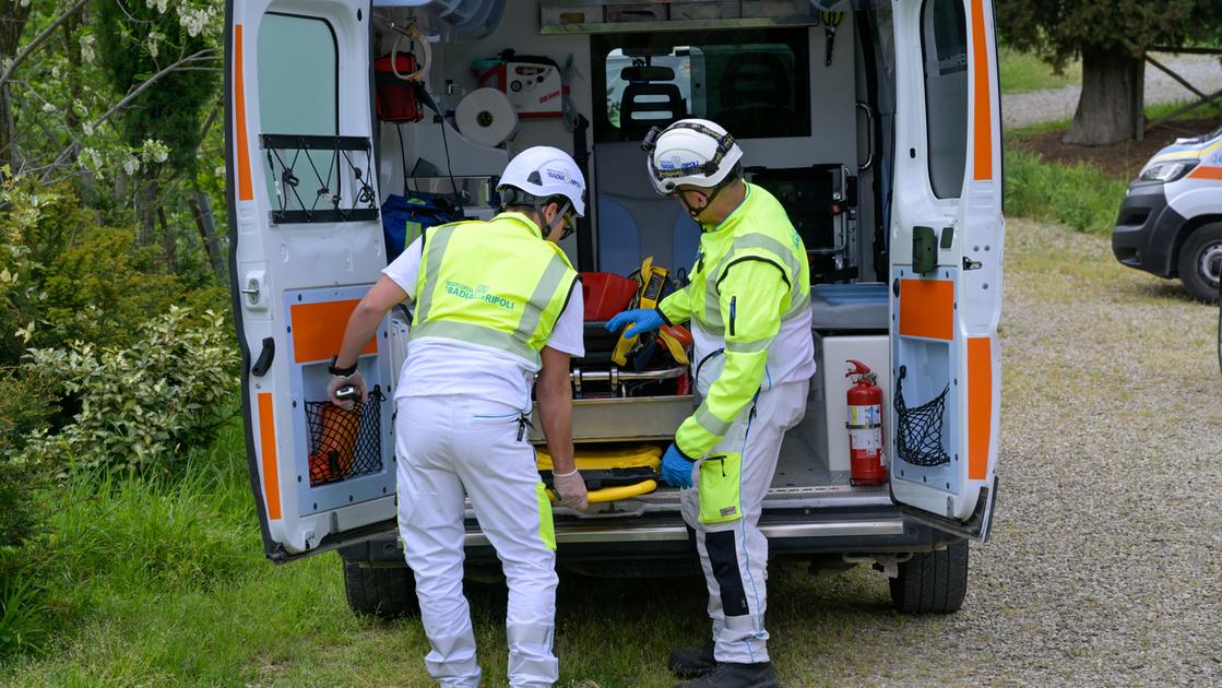 https://www.lanazione.it/image-service/view/acePublic/alias/contentid/ZGZjNWQ1MzctYTYzZS00/0/i-due-coniugi-sono-morti-sul-colpo.jpeg?f=16:9&w=1200&h=630