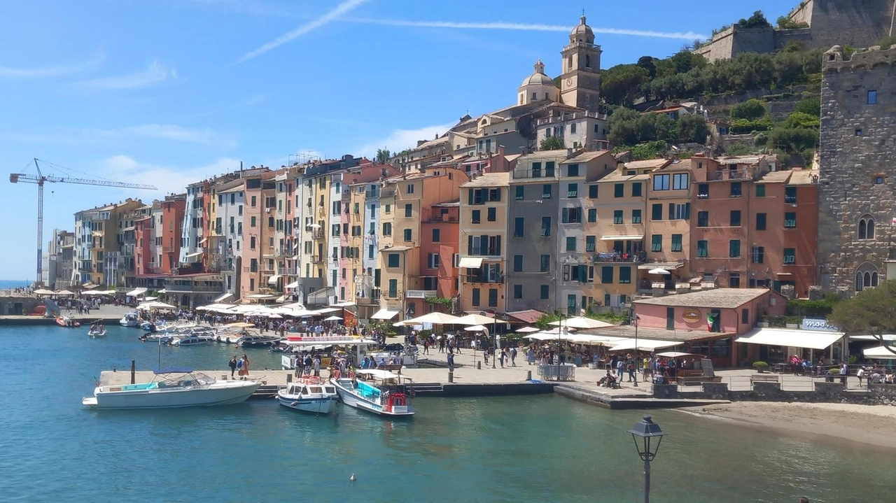 Il borgo di Porto Venere. Nel mirino delle opposizioni sono finiti i parcheggi