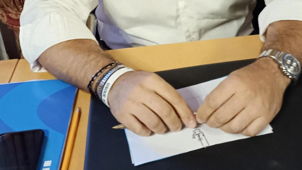 "Basta aggressioni al personale sanitario nei nostri ospedali". Questa la motivazione che ha spinto il gruppo di Fratelli d’Italia... "Basta aggressioni al personale sanitario nei nostri ospedali". Questa la motivazione che ha spinto il gruppo di Fratelli d’Italia...