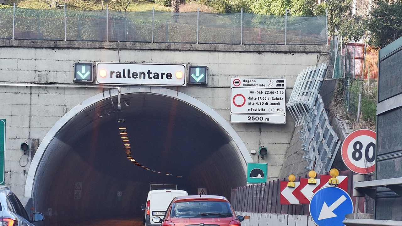 Galleria sull'autostrada (foto di repertorio) Galleria sull'autostrada (foto di repertorio)