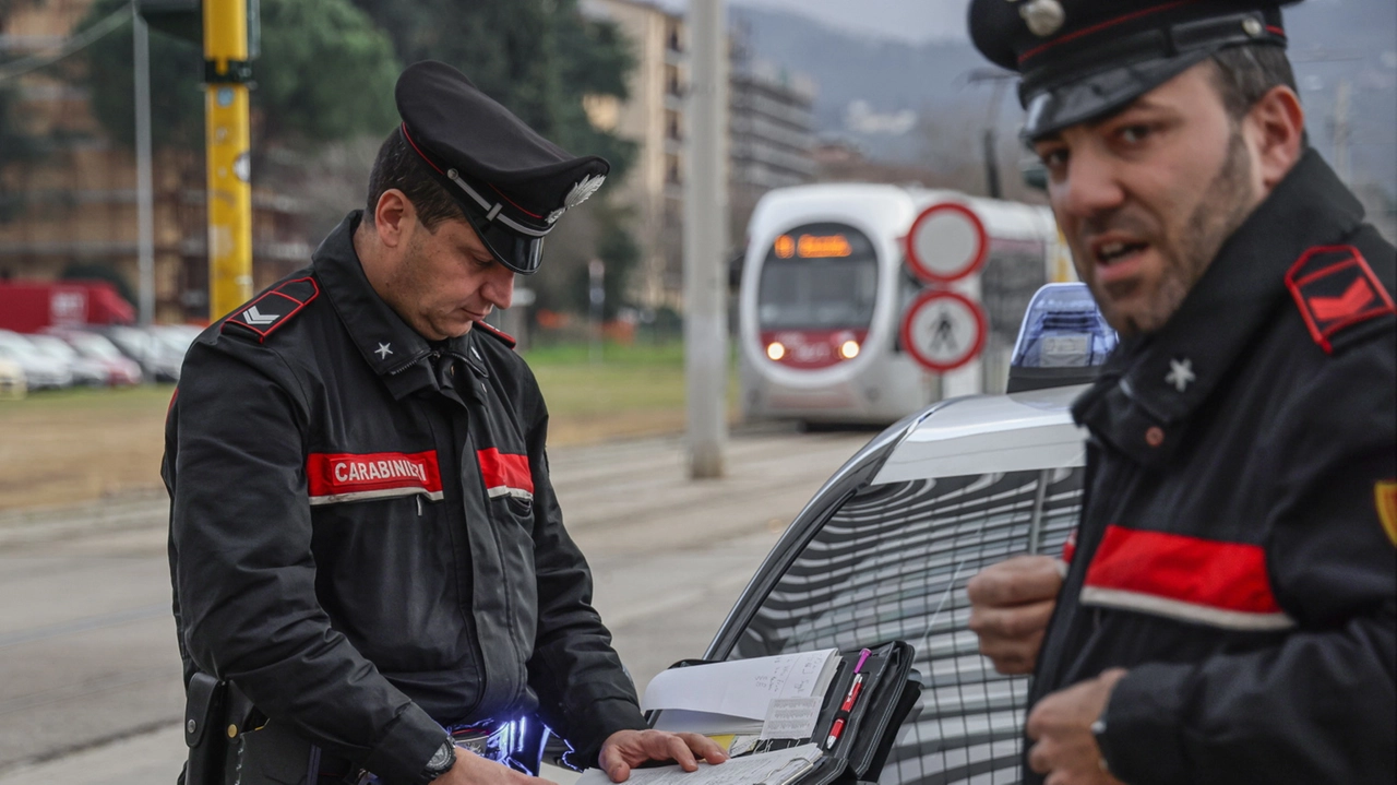 La zona di Villa Costanza è nel mirino dei militari dell’Arma dei carabinieri (foto di repertorio) La zona di Villa Costanza è nel mirino dei militari dell’Arma dei carabinieri (foto di repertorio)