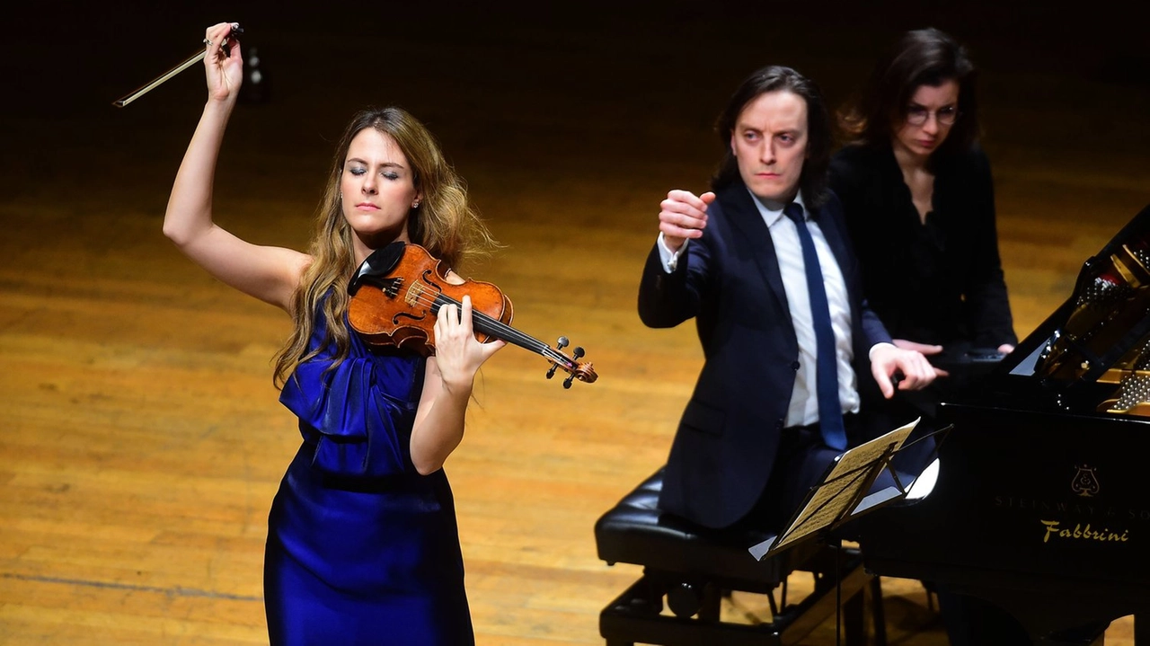 Francesca Dego e Alessandro Taverna: “Suonare in duo alla ricerca del meglio” Francesca Dego e Alessandro Taverna: “Suonare in duo alla ricerca del meglio”
