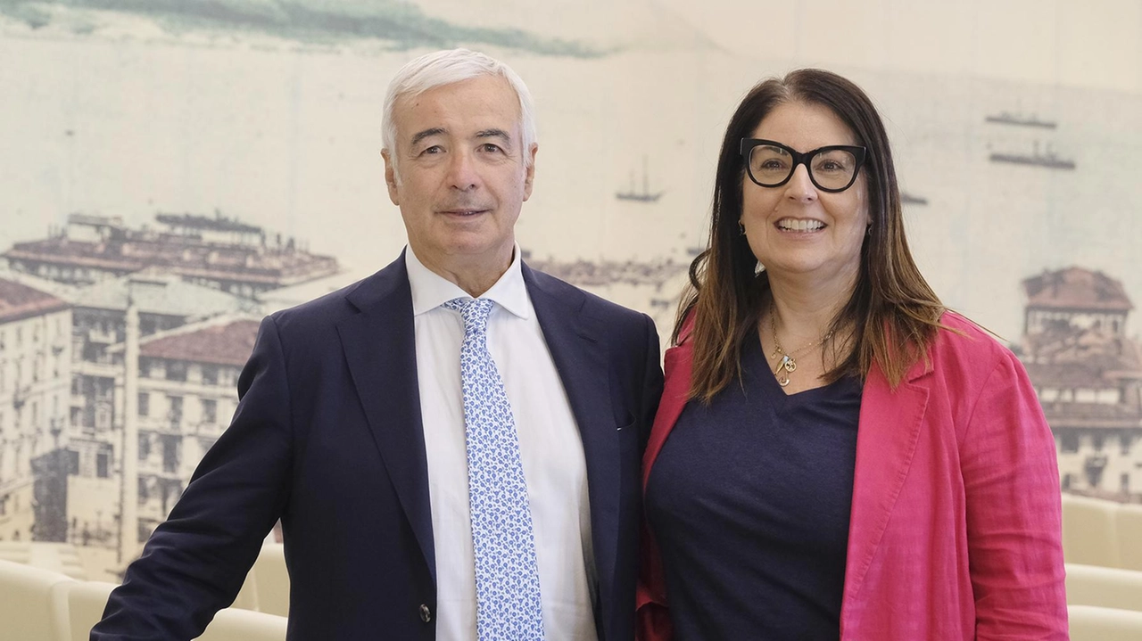 Il neo commissario (e prossimo presidente) dell’Autorità di sistema portuale, Bruno Pisano, assieme all’ex commissario e oggi nuovamente segretario generale dell’ente portuale, Federica Montaresi Il neo commissario (e prossimo presidente) dell’Autorità di sistema portuale, Bruno Pisano, assieme all’ex commissario e oggi nuovamente segretario generale dell’ente portuale, Federica Montaresi