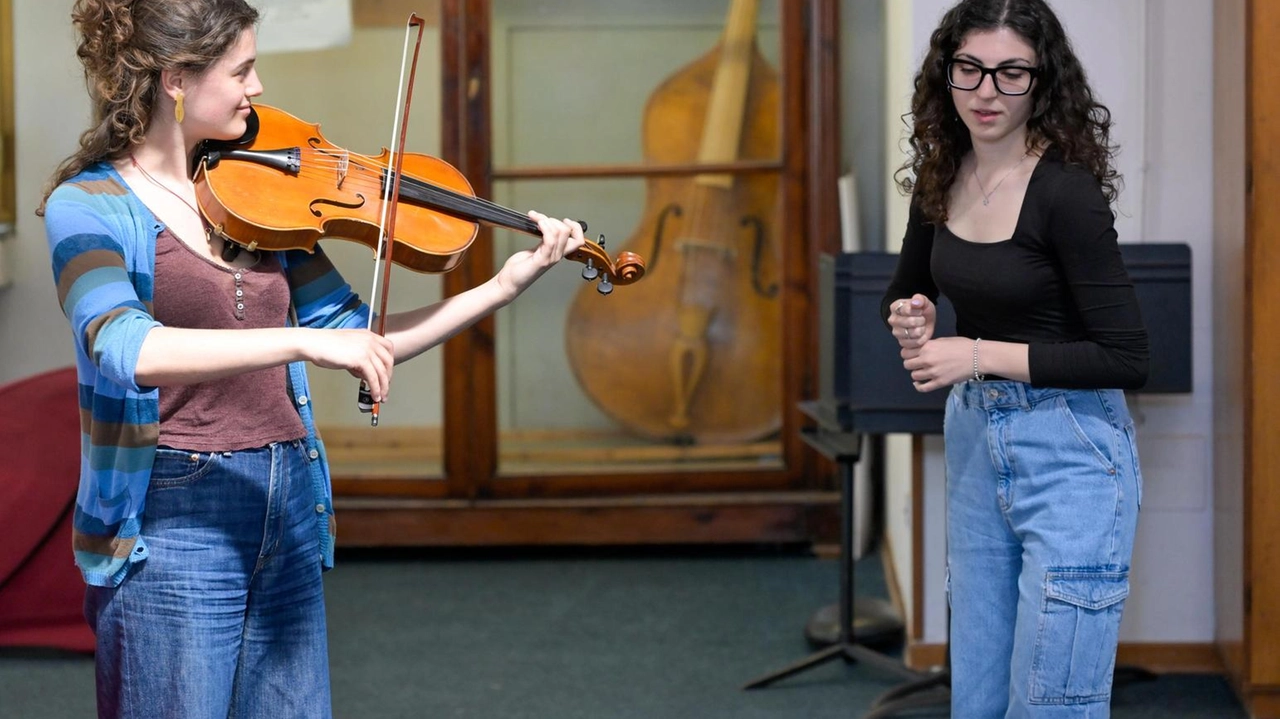 Le note interagiscono con il teatro e la danza. Risorse per un milione di euro. Le note interagiscono con il teatro e la danza. Risorse per un milione di euro.