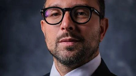 L’intervista a Cioffi, numero uno di Pistoia Basket City, sugli scenari futuri "Saremo a fianco anche di Bottegone e La T Tecnica Gema. Sulla Pistoiese...". L’intervista a Cioffi, numero uno di Pistoia Basket City, sugli scenari futuri "Saremo a fianco anche di Bottegone e La T Tecnica Gema. Sulla Pistoiese...".