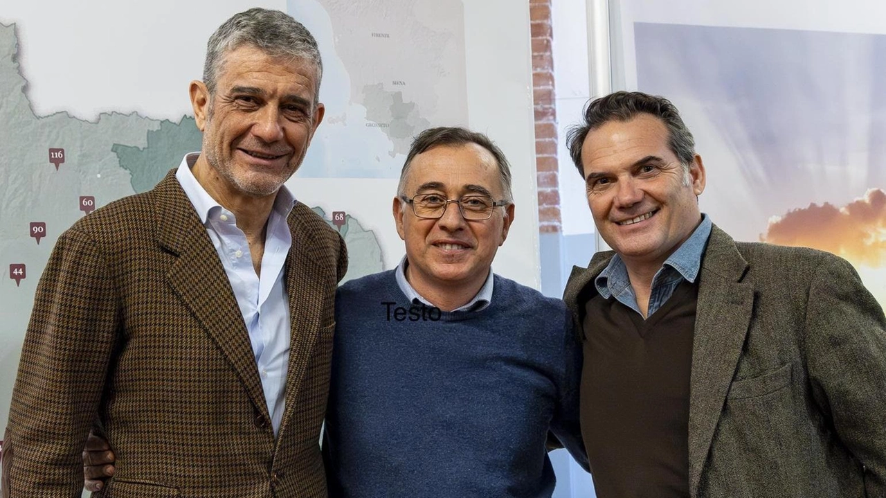 Da sinistra Francesco Mazzei, Giovan Battista Basile e Bernardo Guicciardini Calamai, presidenti dei tre Consorzi di tutela che partecipano all’evento Da sinistra Francesco Mazzei, Giovan Battista Basile e Bernardo Guicciardini Calamai, presidenti dei tre Consorzi di tutela che partecipano all’evento