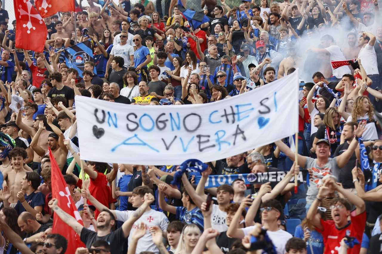 Gioia incontenibile di tutti i tifosi pisani