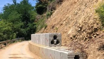 Due frane e un intervento fatto a metà. Siamo a Gignago, piccola frazione del Comune di Fosdinovo, dove i residenti... Due frane e un intervento fatto a metà. Siamo a Gignago, piccola frazione del Comune di Fosdinovo, dove i residenti...
