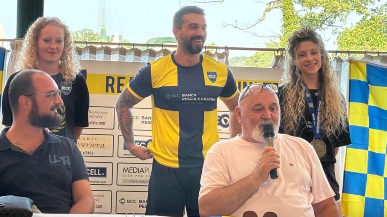 Un momento della presentazione del Real Montecatini Un momento della presentazione del Real Montecatini