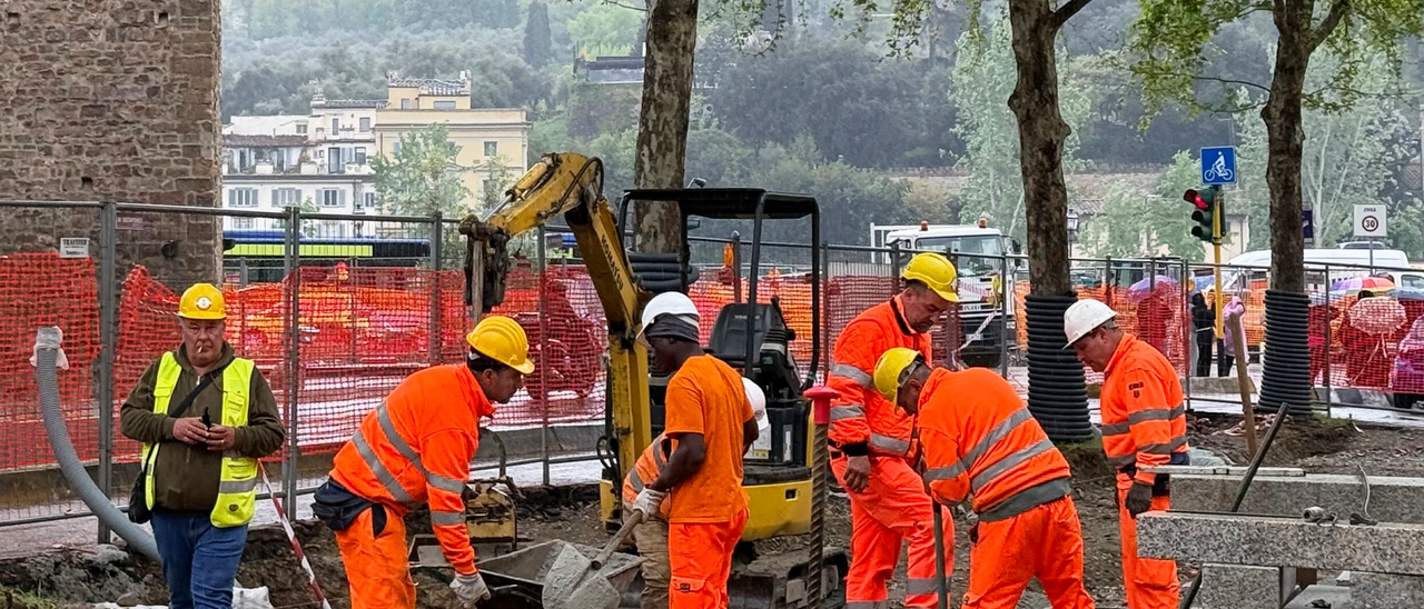 Tramvia di Firenze, lunedì 16 partono i lavori in viale Europa. Chiusure e restringimenti