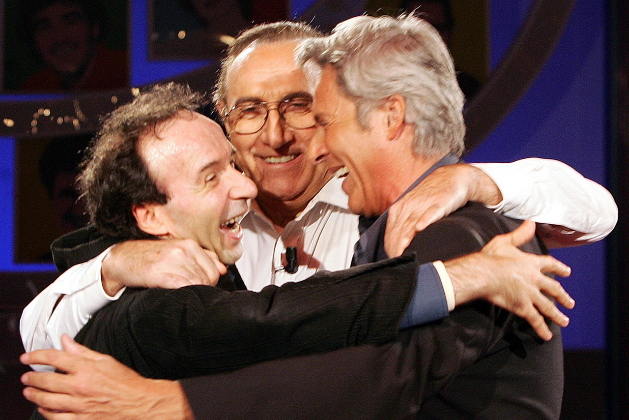Pippo Baudo tra Roberto Benigni e Claudio Baglioni