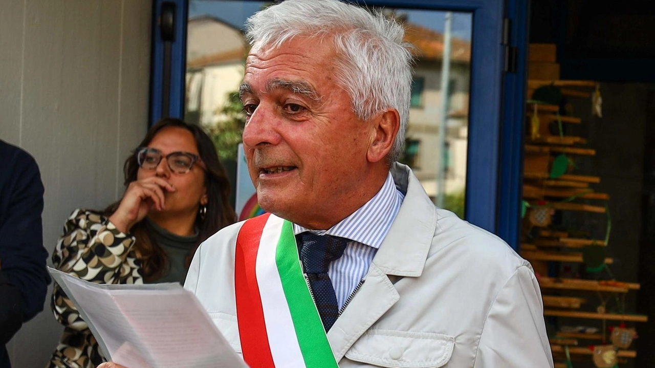 L’amministrazione guidata da Giovanni Campatelli ha un accordo con i priviati per allargare l’accesso al parcheggio di viale Matteotti L’amministrazione guidata da Giovanni Campatelli ha un accordo con i priviati per allargare l’accesso al parcheggio di viale Matteotti