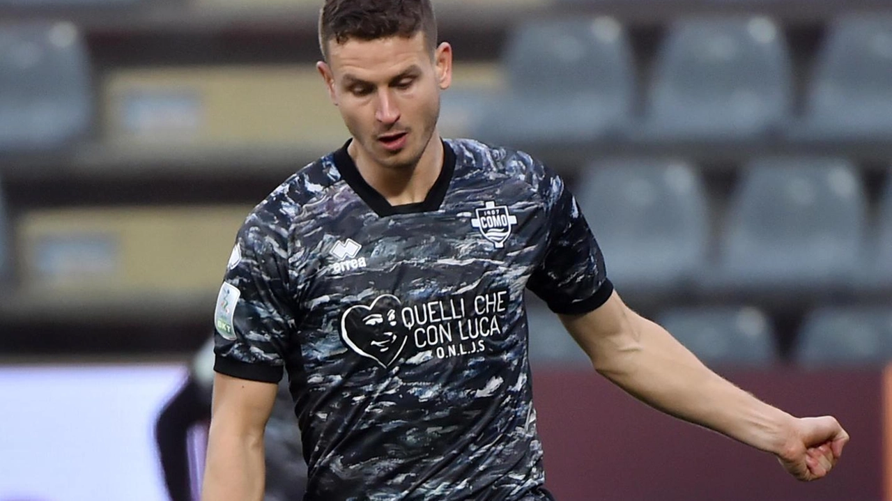 Le trattative per Oliver Abildgaard, 28 anni, il danese del Como, è sempre viva, ma al momento il giocatore è stato bloccato da Cesc Fabregas (. Foto Alive Le trattative per Oliver Abildgaard, 28 anni, il danese del Como, è sempre viva, ma al momento il giocatore è stato bloccato da Cesc Fabregas (. Foto Alive