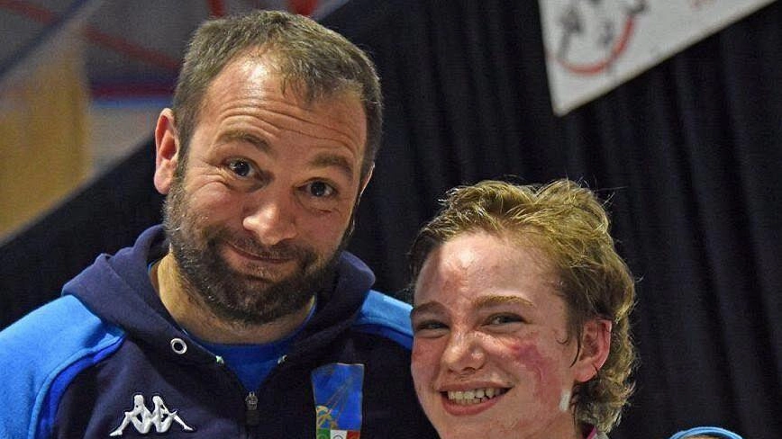 Simone Vanni, , leggenda della disciplina e commissario tecnico della squadra italiana, con Bebe Vio al centro Coni di Tirrenia Simone Vanni, , leggenda della disciplina e commissario tecnico della squadra italiana, con Bebe Vio al centro Coni di Tirrenia