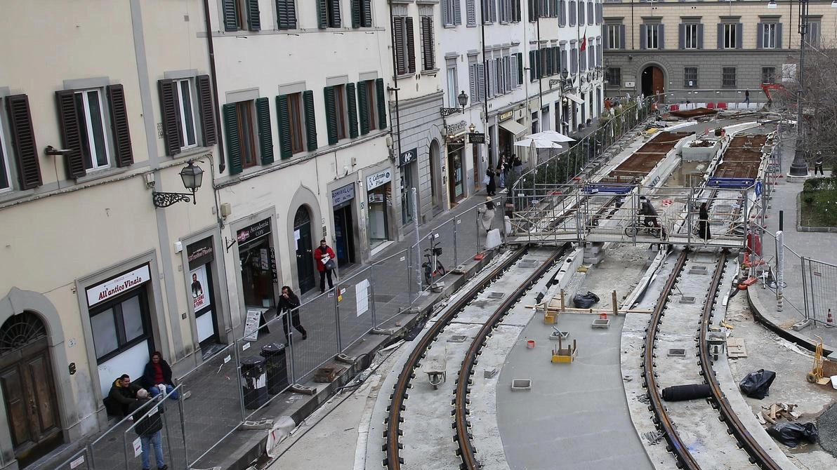 Lavori tramvia. Scatta la penale  da 100mila euro per i ritardi