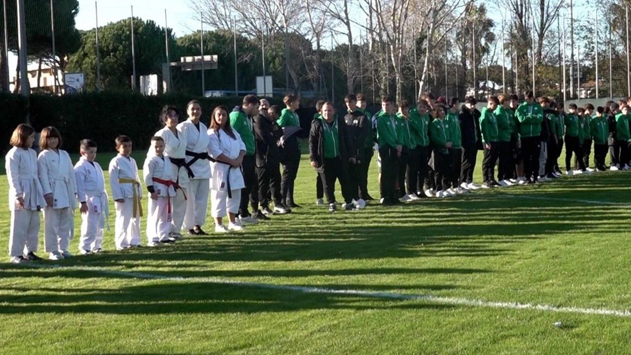 Il calcio inaugurale battuto dalla presidente Vivoli e dall’assessore Salemi Il calcio inaugurale battuto dalla presidente Vivoli e dall’assessore Salemi