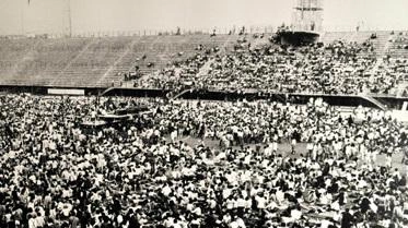 Anno 1979, stadio Comunale. Oltre 80mila persone per assistere al concerto, davanti al palco di Patti Smith.