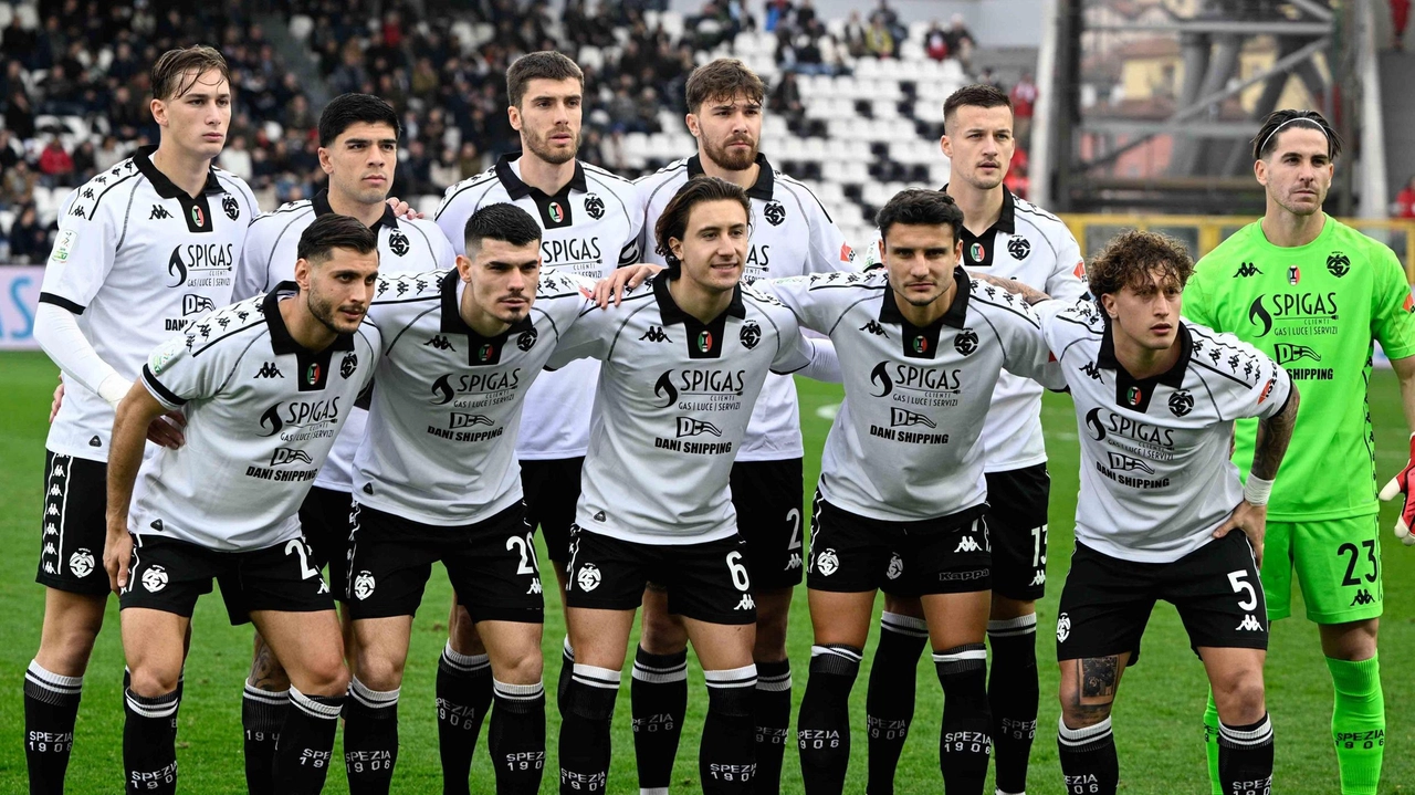 Amarezza e tanta voglia di riscossa nelle parole dei tifosi dopo il ko di domenica "Siamo al 18° palo stagionale, un bel record... Sarà decisivo il derby con il Pisa". Amarezza e tanta voglia di riscossa nelle parole dei tifosi dopo il ko di domenica "Siamo al 18° palo stagionale, un bel record... Sarà decisivo il derby con il Pisa".