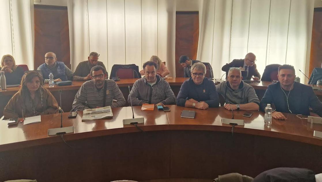beko incontrofiume al ministero duello su esuberi e ammortizzatori