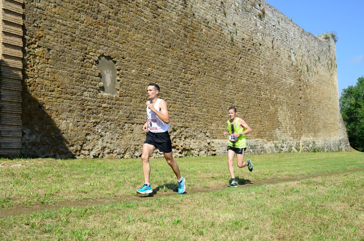 tra le mura di staggia sport storia e paesaggio nel cuore della valdelsa