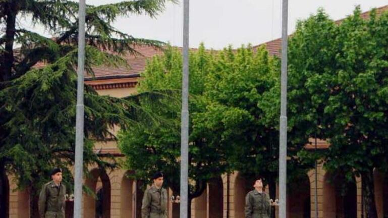 Cambio della guardia. Nuovo comandante alla Caserma “Gonzaga“ Cambio della guardia. Nuovo comandante alla Caserma “Gonzaga“