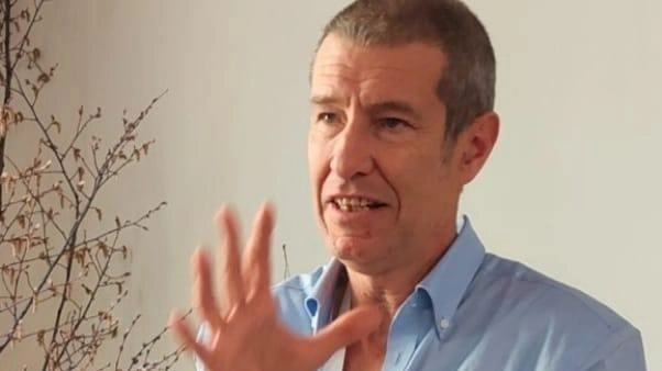 PISTOIA Riprende oggi, venerdì 5 settembre la festa di Rifondazione Comunista di Pistoia e, con l’aiuto di Lorenzo Vannucci, salirà sul... PISTOIA Riprende oggi, venerdì 5 settembre la festa di Rifondazione Comunista di Pistoia e, con l’aiuto di Lorenzo Vannucci, salirà sul...