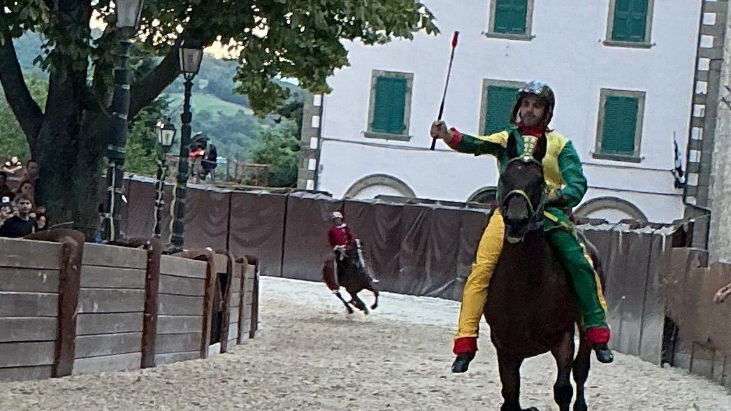 L’arrivo vittorioso di Antonio Siri su Benito Baio per il Poggio che non vinceva dal 2016. Si tratta del quarto successo qui. (le foto della pagina sono di Giuseppe Serafini)