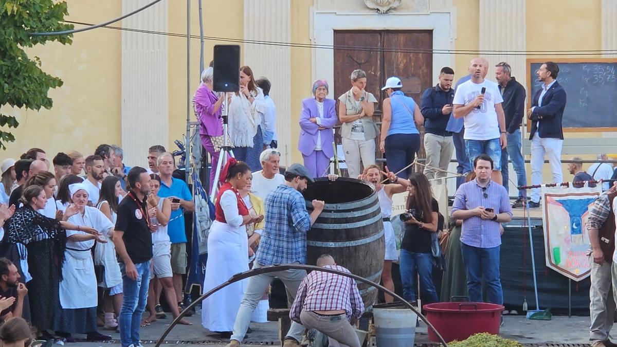 Dubbi sulla Sagra dell’Uva. “La manifestazione ci sarà, il programma è pronto” Dubbi sulla Sagra dell’Uva. “La manifestazione ci sarà, il programma è pronto”